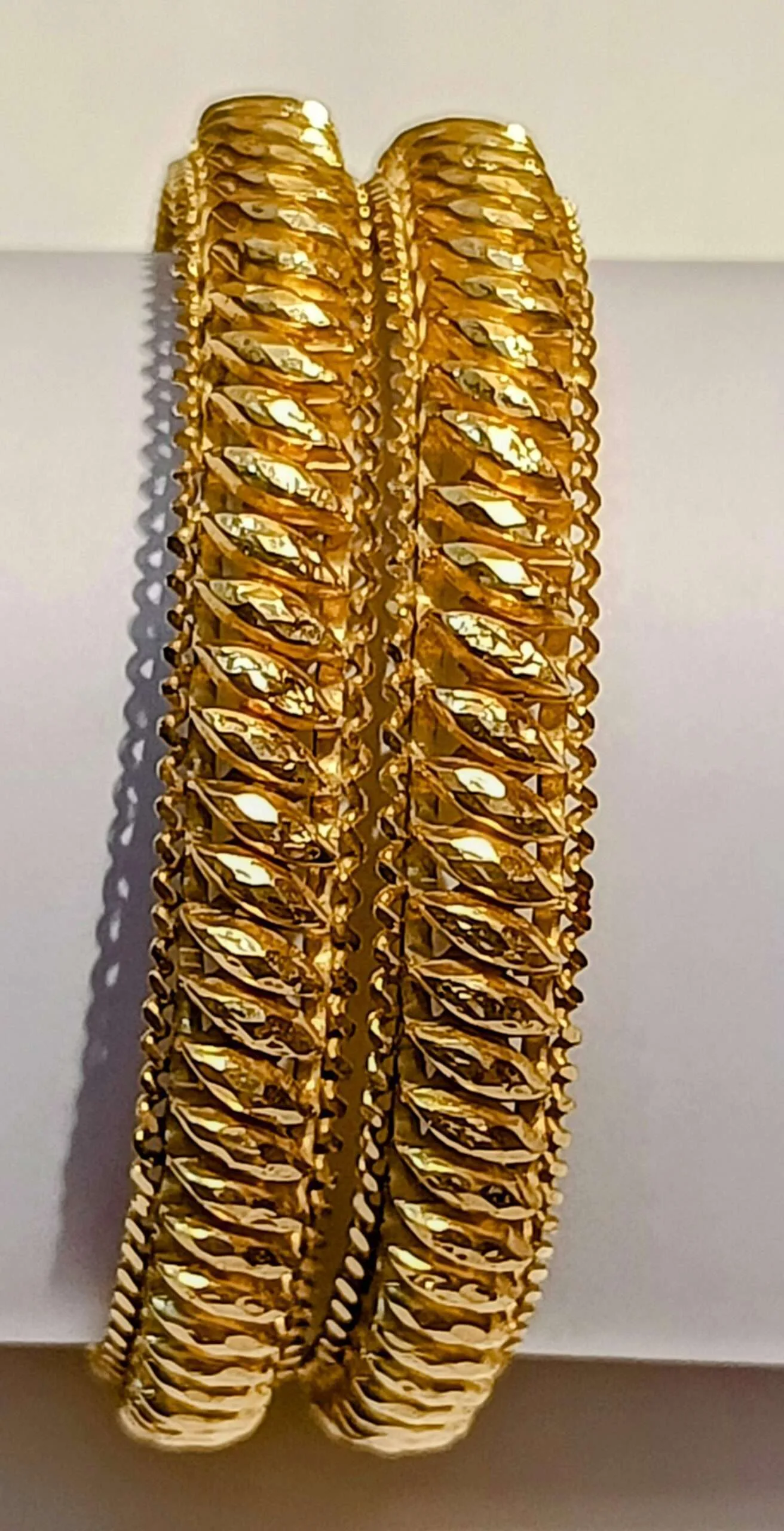 Discover the Elegance of Gold Thode Bangles